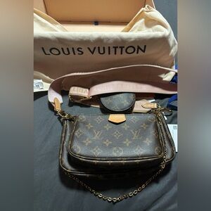 Louis Vuitton Multi Pochette Pink